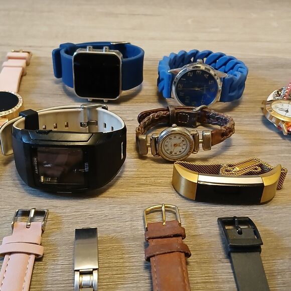 Huge Watch Lot of 25+ Mixed Brands Vintage & Modern Parts/Repair Untested-Box 48 main image 8